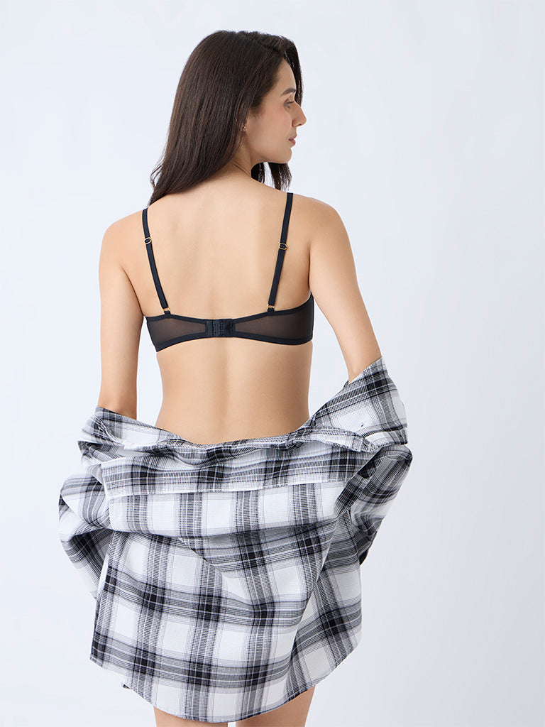 Wunderlove Black Mesh Detailed Padded Bra - Image 4