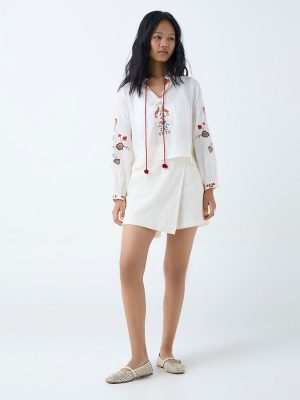 Bombay Paisley Off-White Floral Embroidered Cotton Skorts