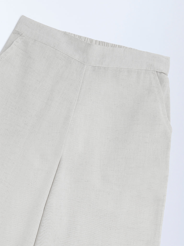 Utsa Kids Off-White Cotton-Blend Ethnic Pants - (8-14yrs) - Image 3