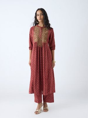 Utsa Maroon Floral Detailed A-Line Kurta