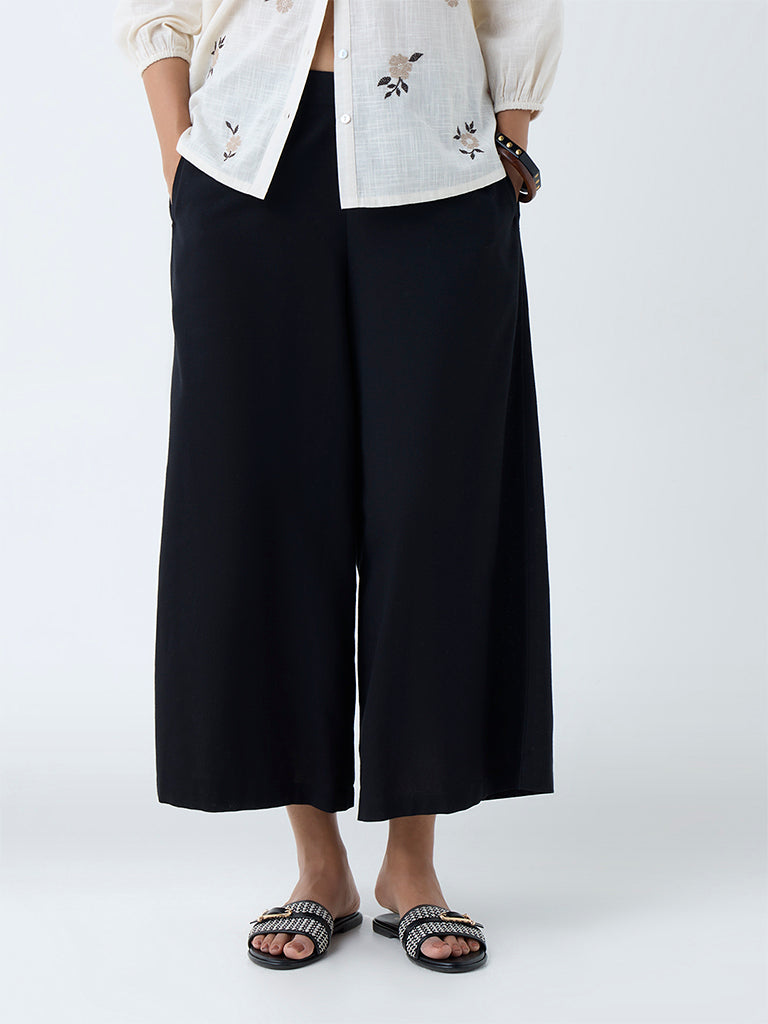 Utsa Black Solid Cotton-Blend Ethnic Pants
