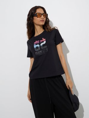 Studiofit Black Printed Cotton T-Shirt