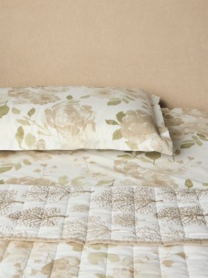 Westside Home Brown Botanical Reversible Quilted Queen Bed Comforter