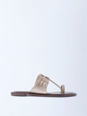 LUNA BLU Light Gold Kolhapuri Sandals