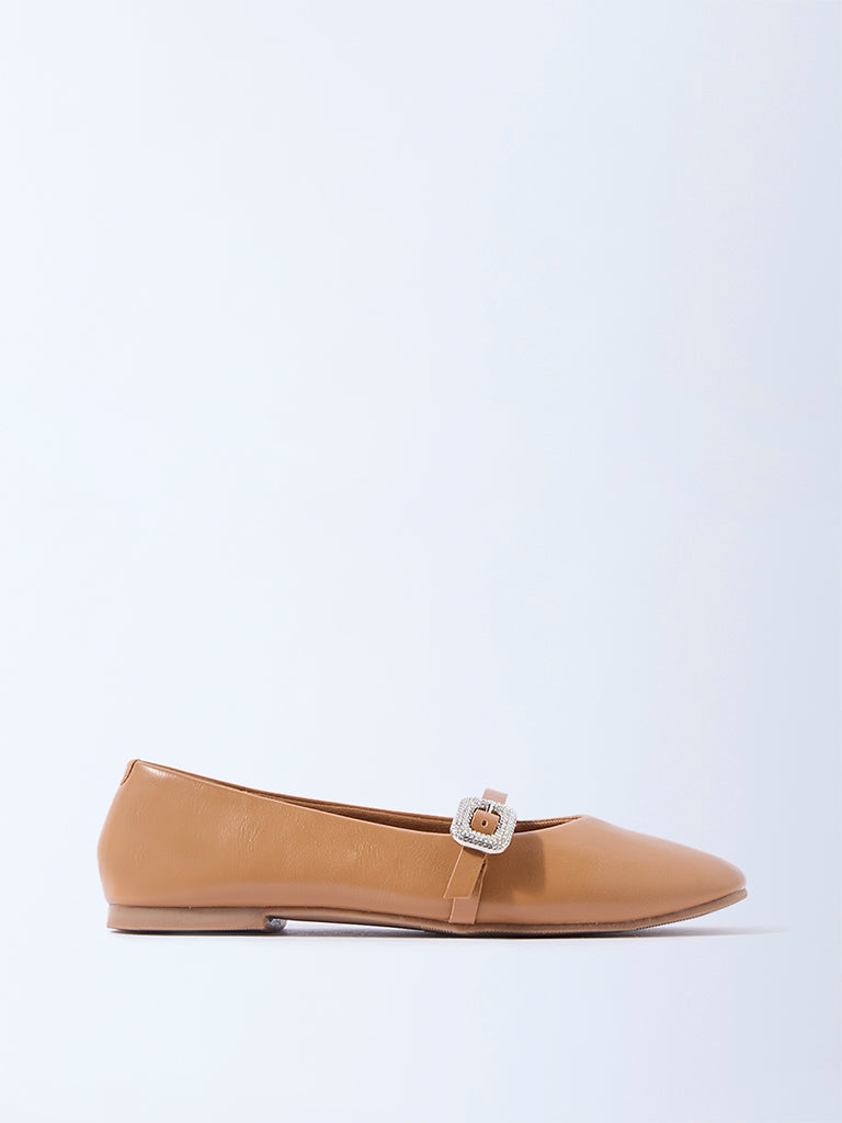 LUNA BLU Tan Mary Jane Shoes