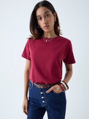 LOV Red Solid Cotton-Blend T-Shirt