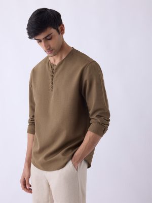 Mens Ethnicwear Brown Relaxed-Fit Cotton-Blend Short Kurta