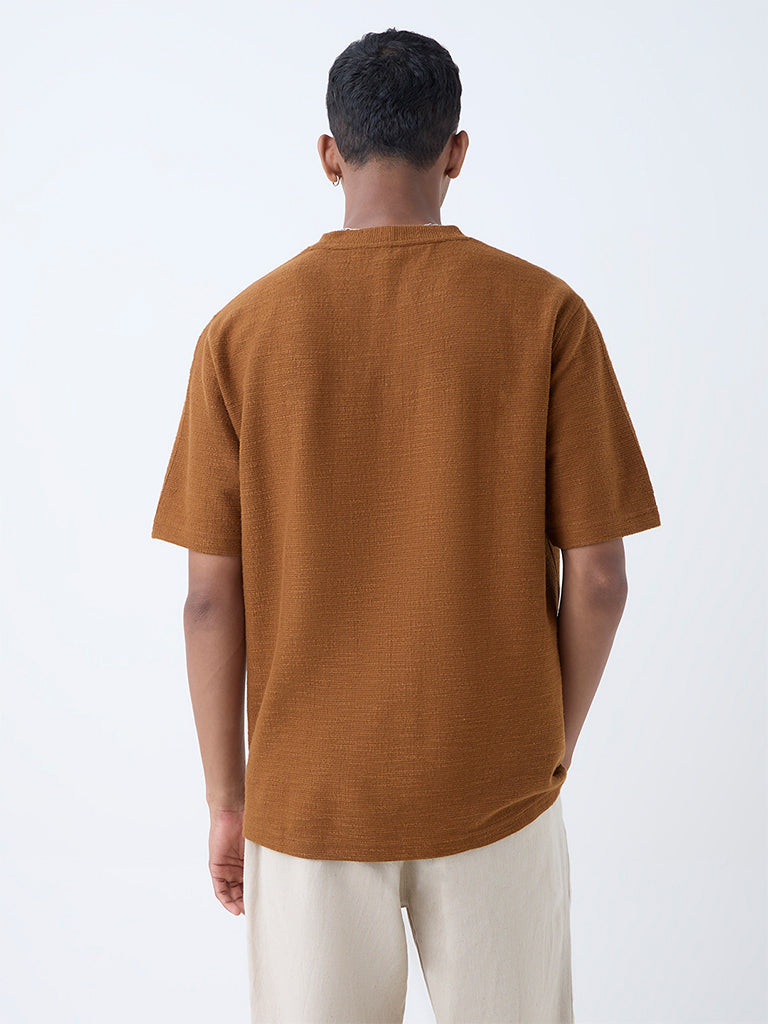 ETA Brown Self-Textured Relaxed-Fit Cotton-Blend T-Shirt - Image 4