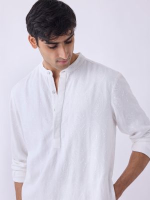 Mens Ethnicwear White Embroidered Relaxed-Fit Kurta