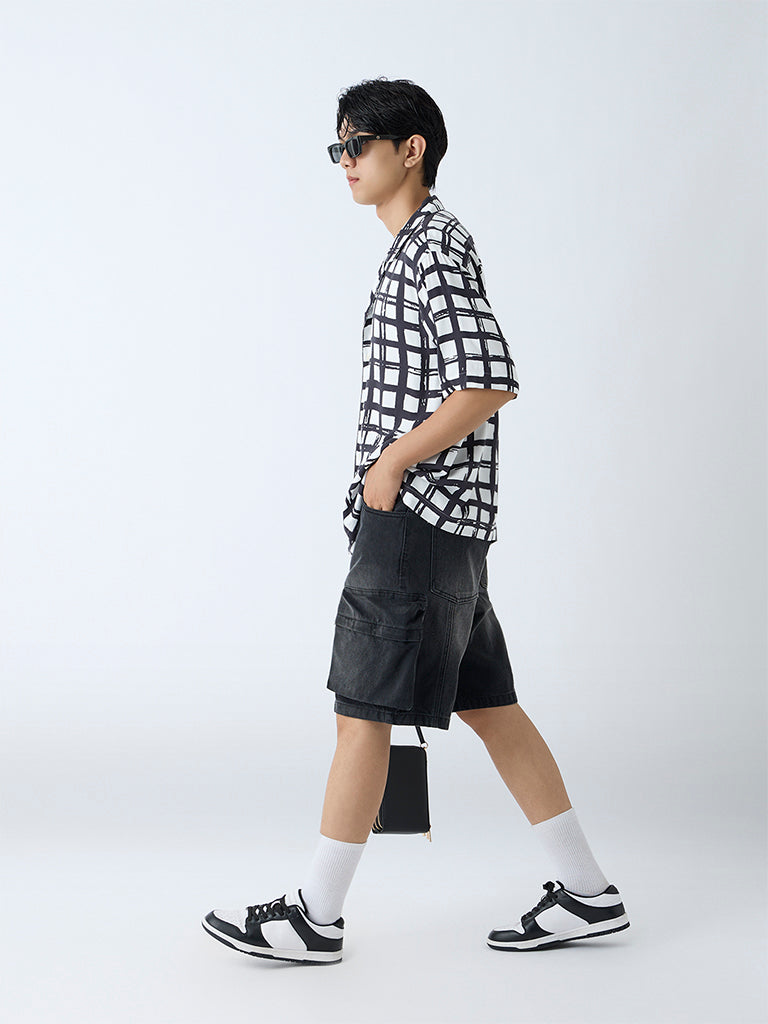 Nuon Black Checks Design Relaxed-Fit Shirt - Image 2