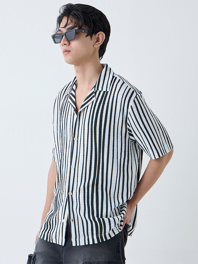 Nuon Black Stripe Relaxed-Fit Shirt