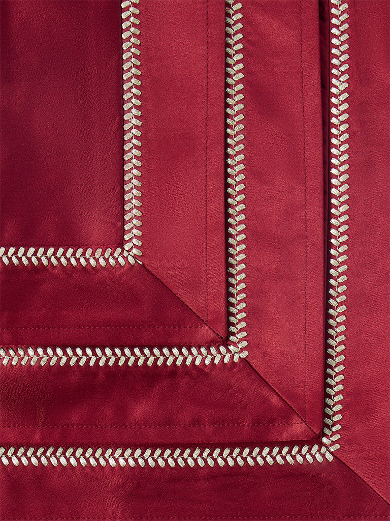 Westside Home Red Satin Placemats (Set of 4) - Image 3