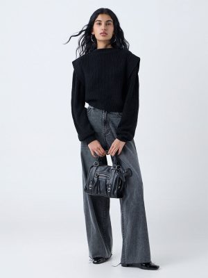 Nuon Black Solid Sweater