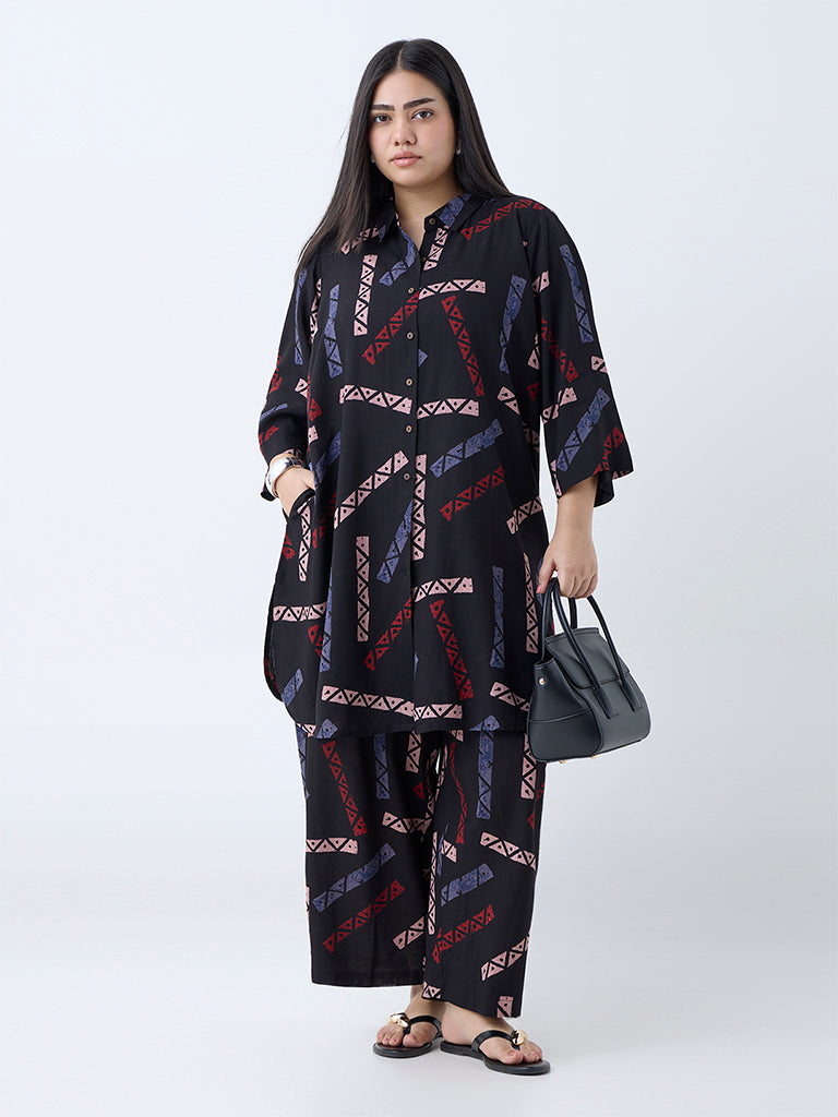 Diza Black Abstract Design Pants - Image 2