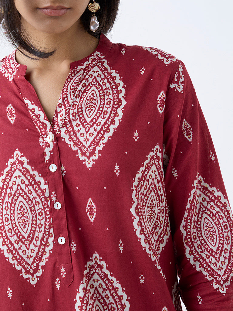 Utsa Maroon Printed Straight Cotton Kurta - Image 3