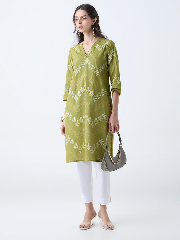 Utsa Green Floral Printed Cotton Straight Kurta - Image 2