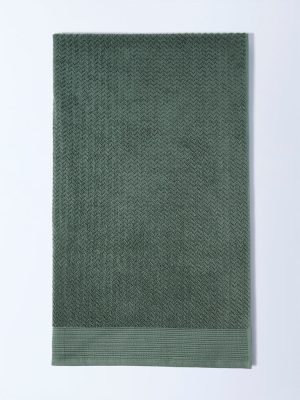 Westside Home Sage Chevron Design Bath Sheet