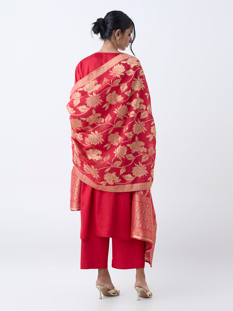 Vark Red Floral Design A-Line Ethnic Set - Image 4