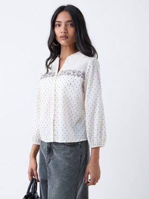 Utsa White Floral Embroidered Cotton-Blend Top