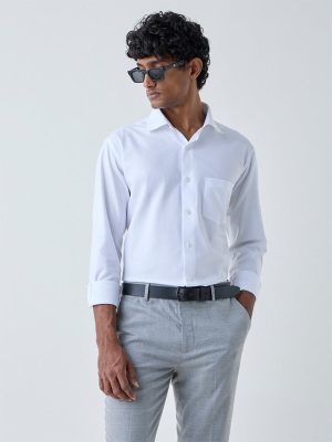 WES Formals White Solid Relaxed-Fit Cotton Shirt
