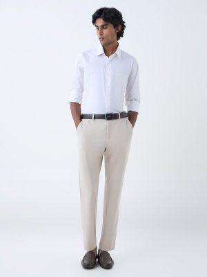 WES Formals Beige Solid Slim-Fit Mid-Rise Trousers