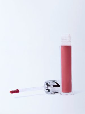 Nuon Liquid Matte Crimson R-02 Lipstick - 4.4 ml