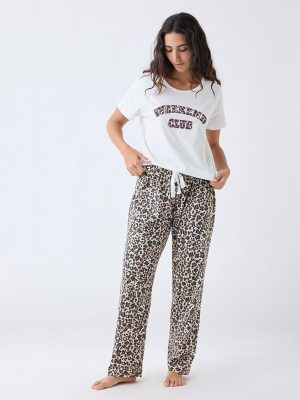 Wunderlove White Text Design Cotton Pyjama Set In A Bag