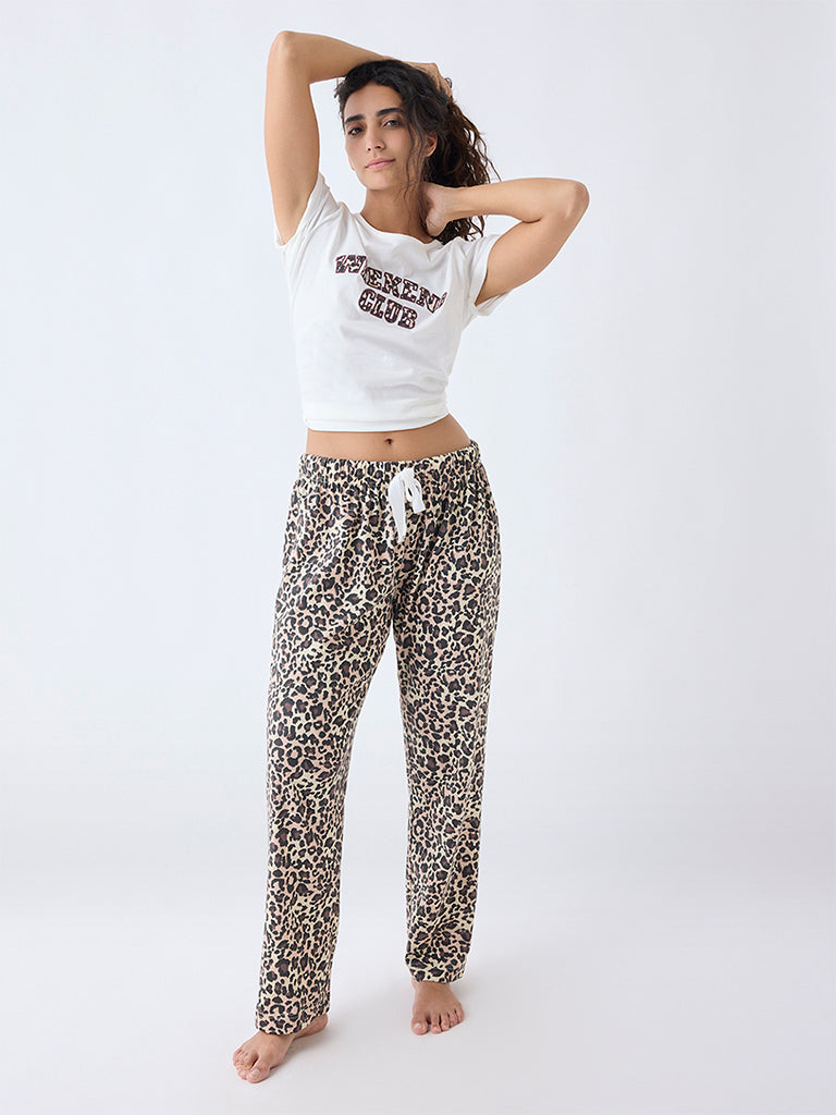 Wunderlove White Text Design Cotton Pyjama Set In A Bag - Image 2