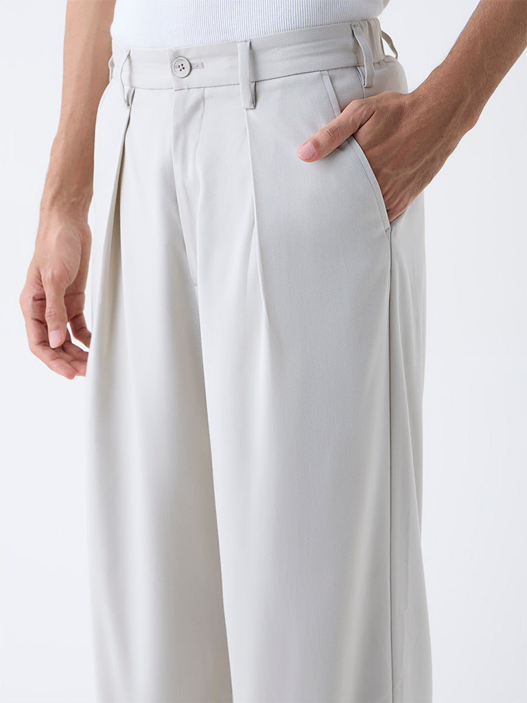 Nuon Off-White Solid Loose-Fit Mid-Rise Cotton Chinos - Image 3