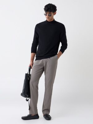 WES Formals Black Solid Slim-Fit Sweater