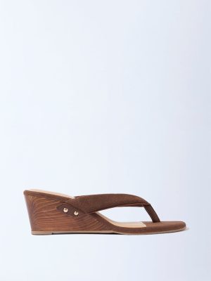 LUNA BLU Dark Brown Thong-Strap Wedge-Heel Sandals