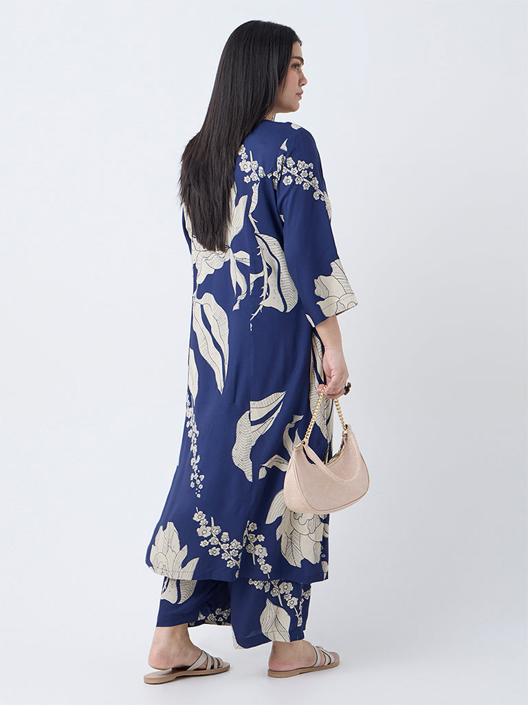 Diza Indigo Floral Printed A-Line Kurta - Image 4