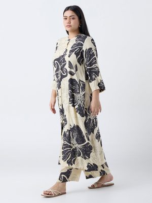 Diza Off-White Floral Printed A-Line Kurta