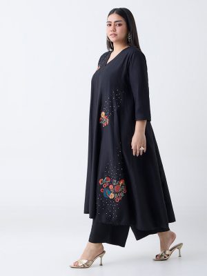 Diza Black Floral Embroidered Anarkali Kurta