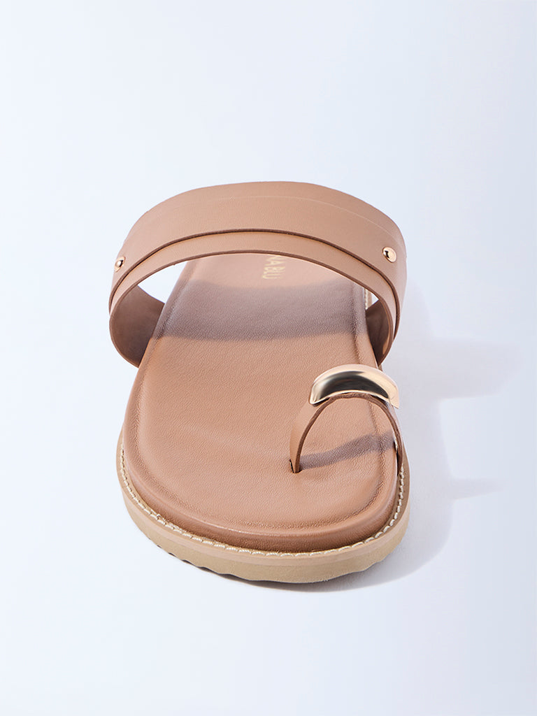 LUNA BLU Brown Metallic Toe-Ring Comfort Sandals - Image 3