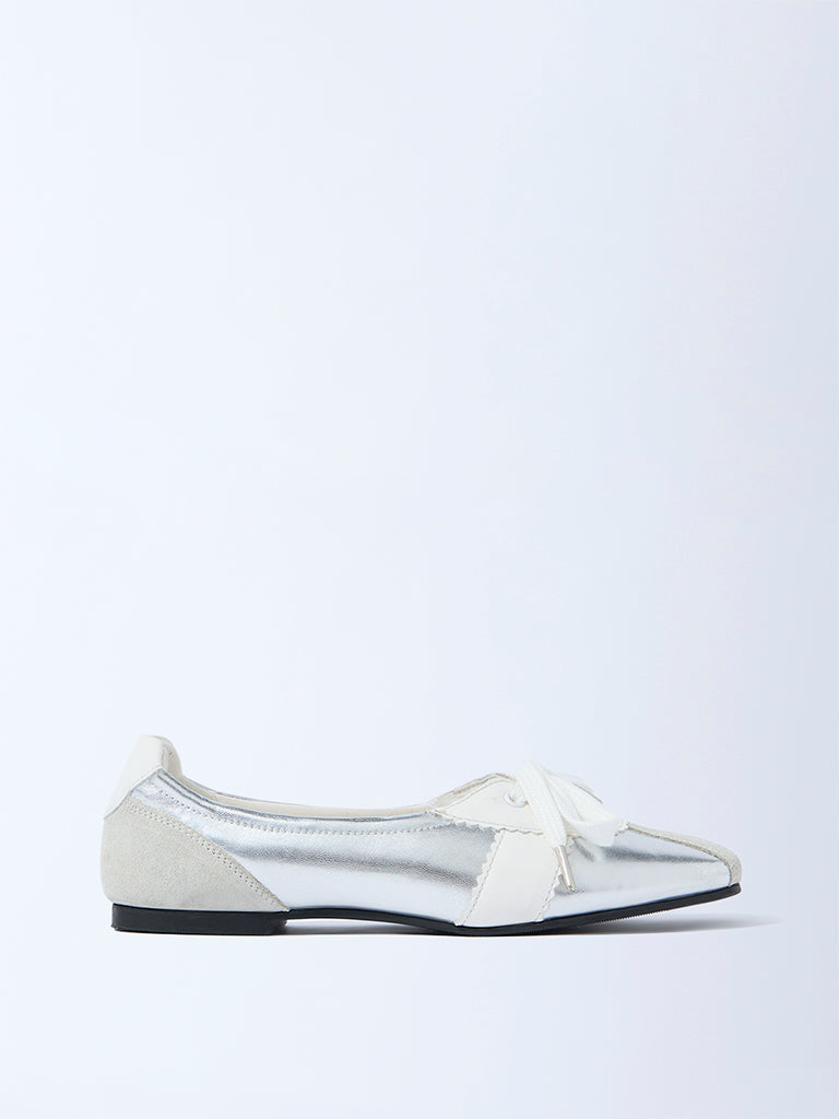 LUNA BLU Silver Lace-Up Shoes