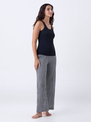 Wunderlove Black Lace-Detailed Camisole