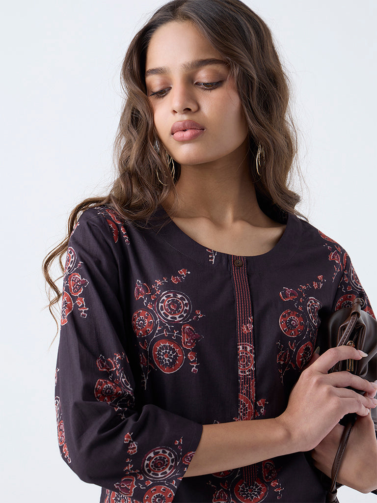 Utsa Black Printed Cotton Straight Kurta - Image 3