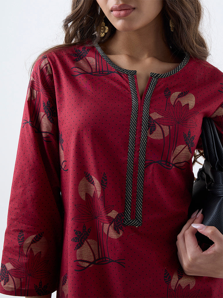 Utsa Maroon Floral Printed Cotton Straight Kurta - Image 3