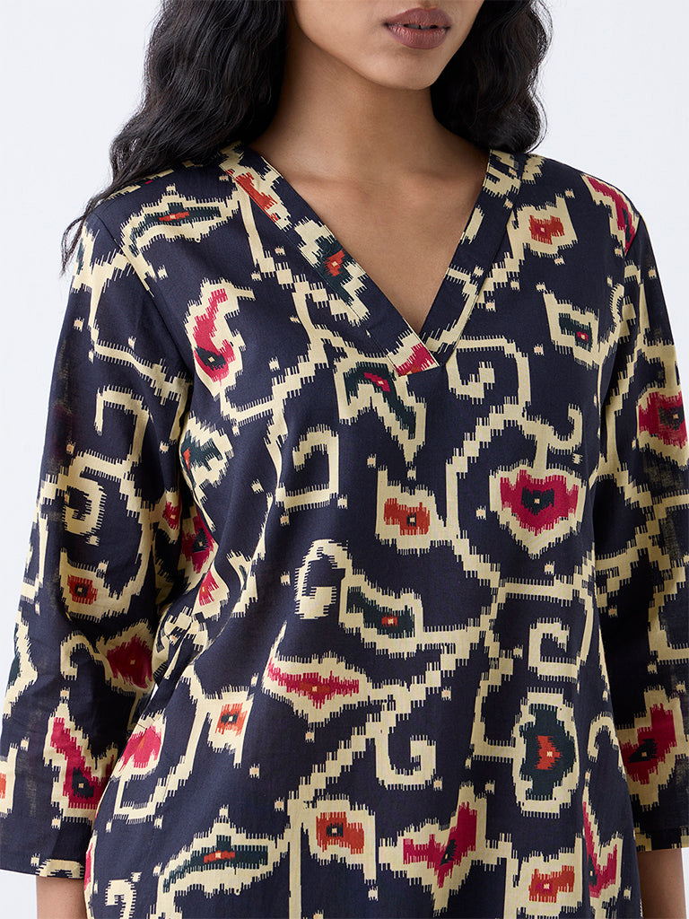 Utsa Black Ikat Design Straight Cotton Kurta - Image 3