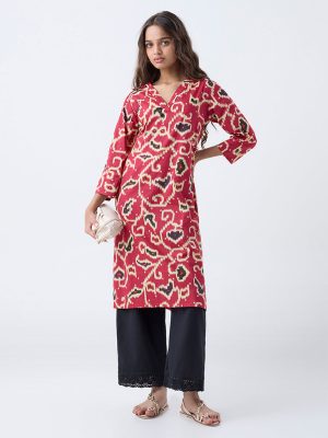 Utsa Red Floral Printed Cotton Straight Kurta