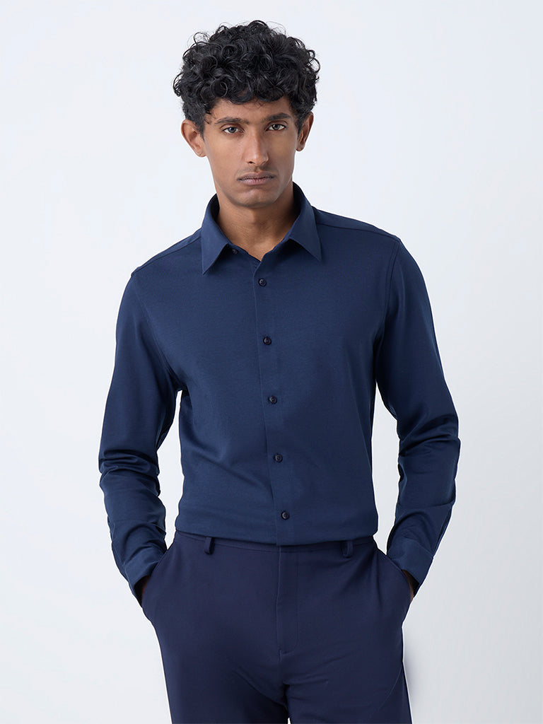 WES Formals Navy Solid Slim-Fit Cotton-Blend Shirt