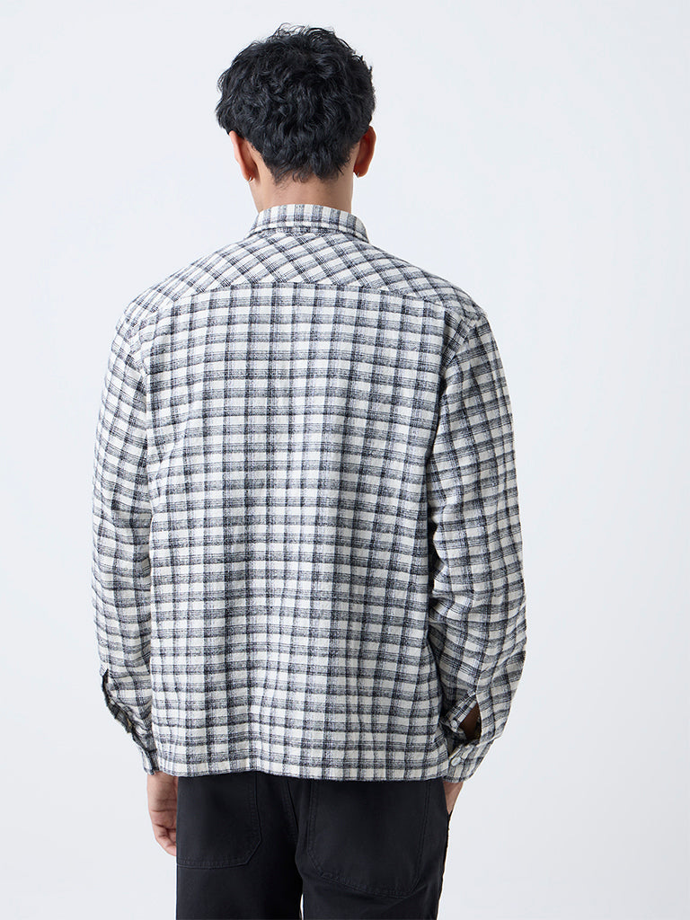 Nuon Off-White Checkered Pattern Relaxed-Fit Cotton Shirt - Image 4