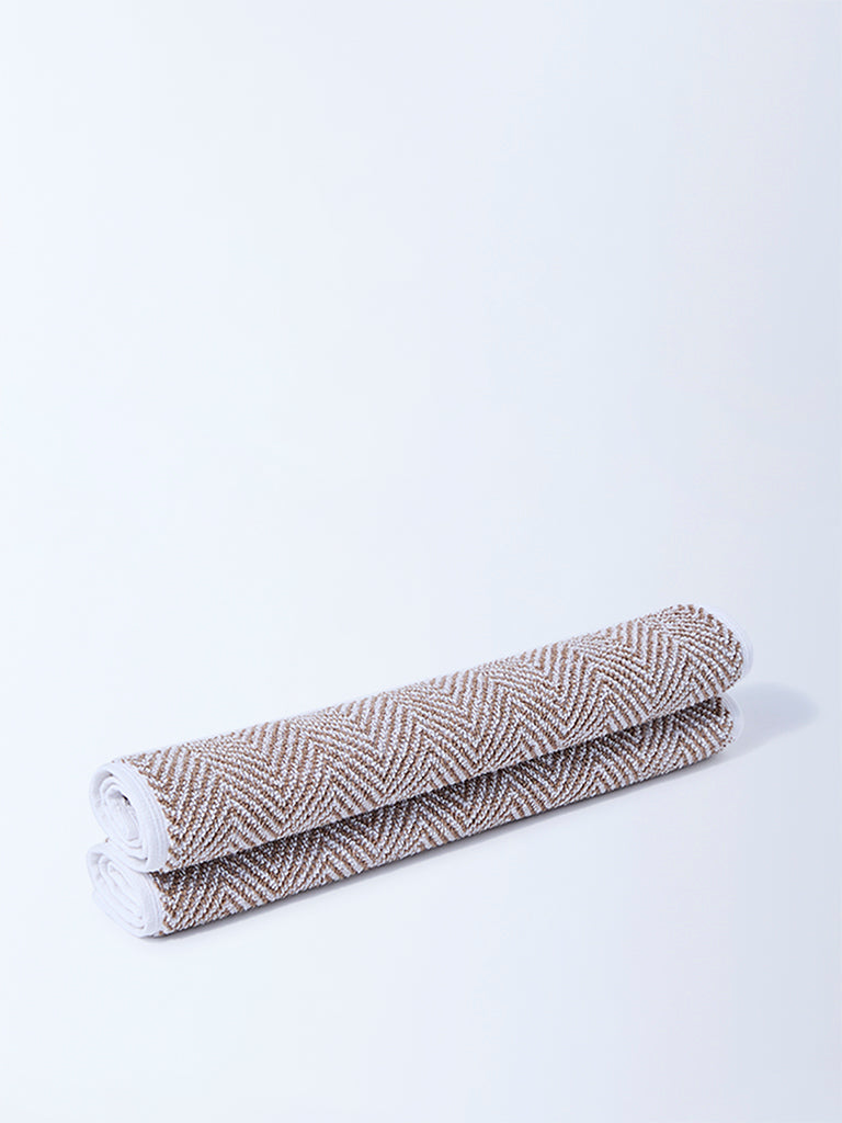 Westside Home Brown Chevron Design Face Towel (Set of 2) - Image 2