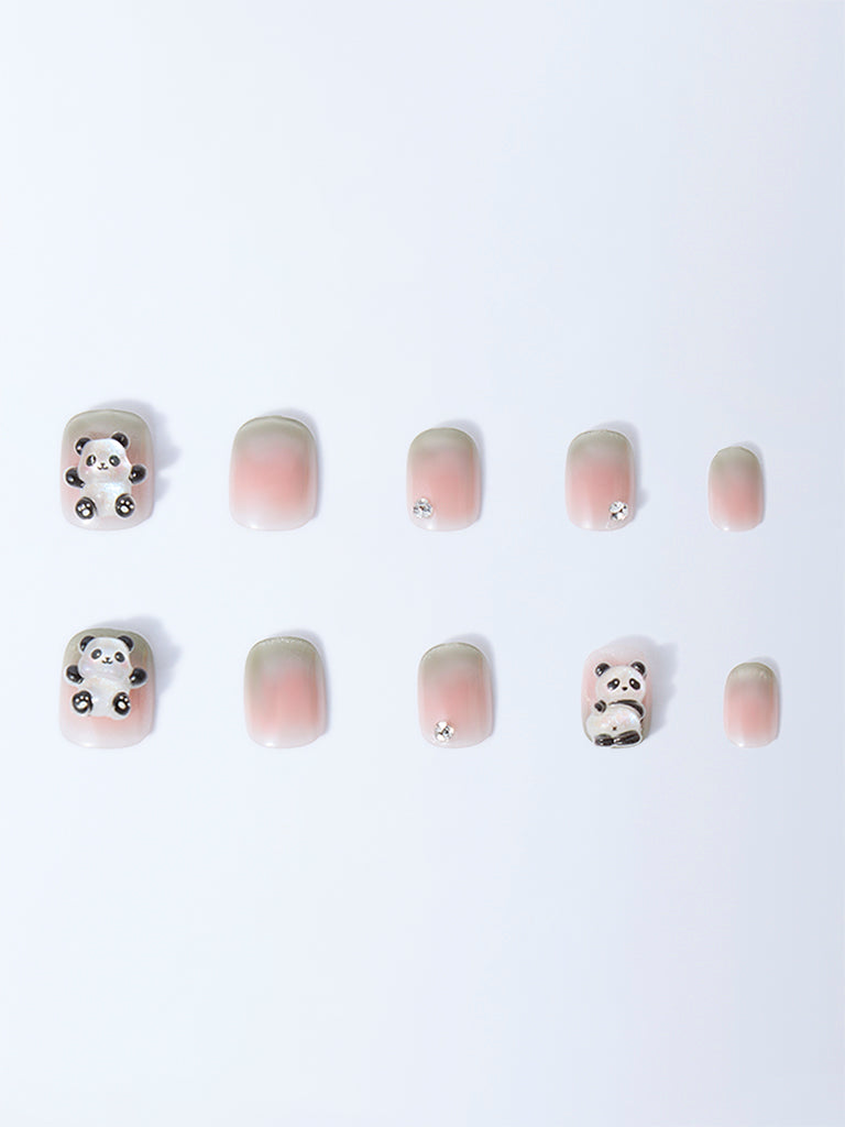 Studiowest Press & Go Cute Panda Reusable Press-On Nail Set