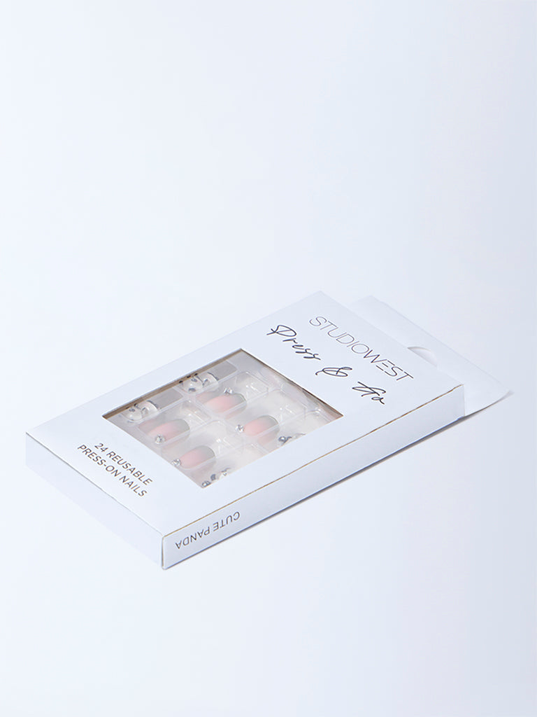Studiowest Press & Go Cute Panda Reusable Press-On Nail Set - Image 3
