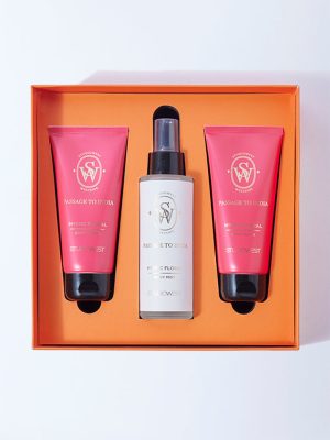 Studiowest Passage To India Mystic Floral Bath and Body Gift Set