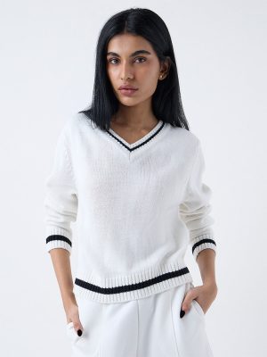 Studiofit White Knit-Textured Top