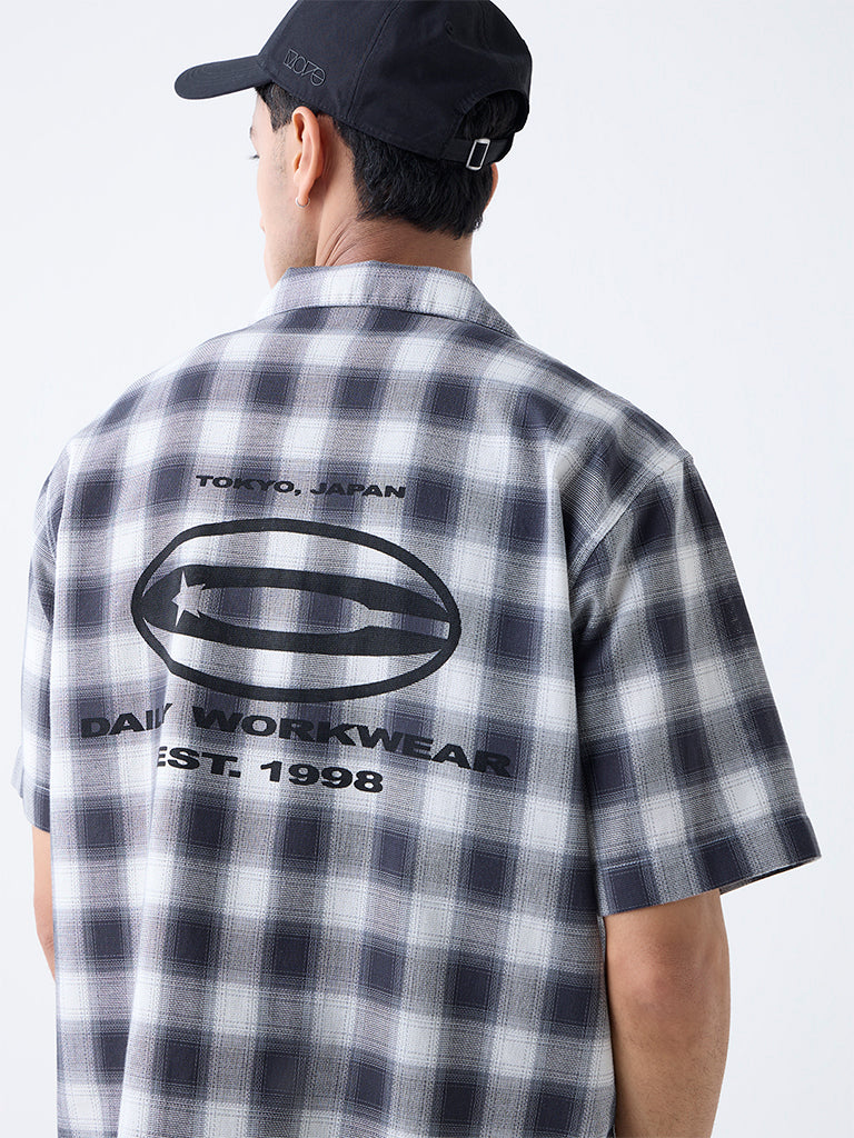 Nuon Black Checkered Relaxed-Fit Cotton Shirt - Image 4