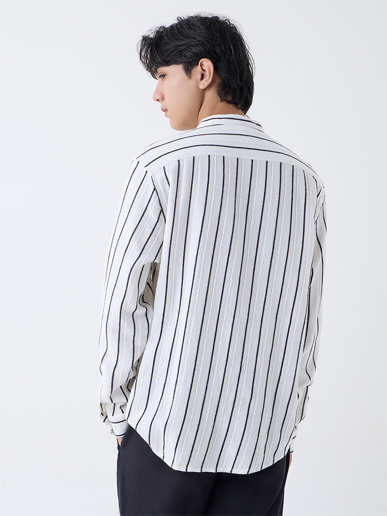 ETA Off-White Striped Relaxed-Fit Cotton Shirt - Image 4